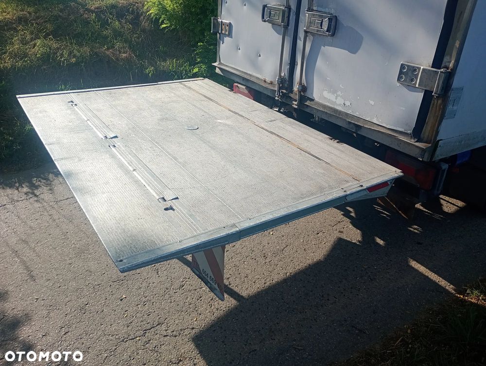 WINDA ZAŁADOWACZA PLATFORMA HYDROKLAPA MBB 500K 140CM/205CM