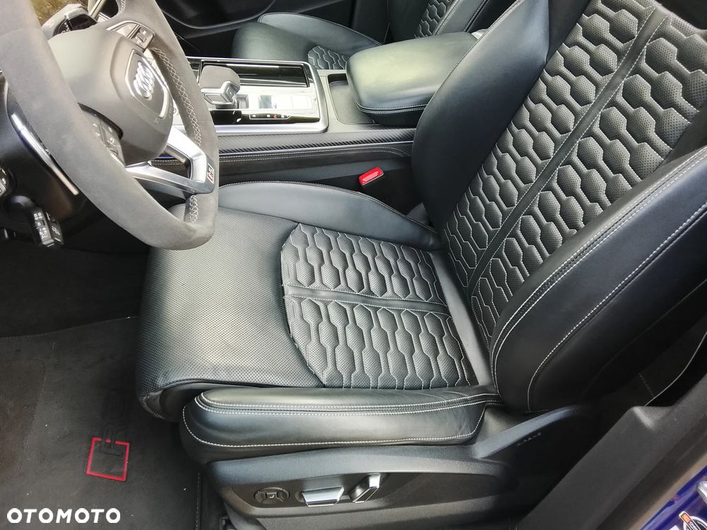 Audi RS Q8 - 16