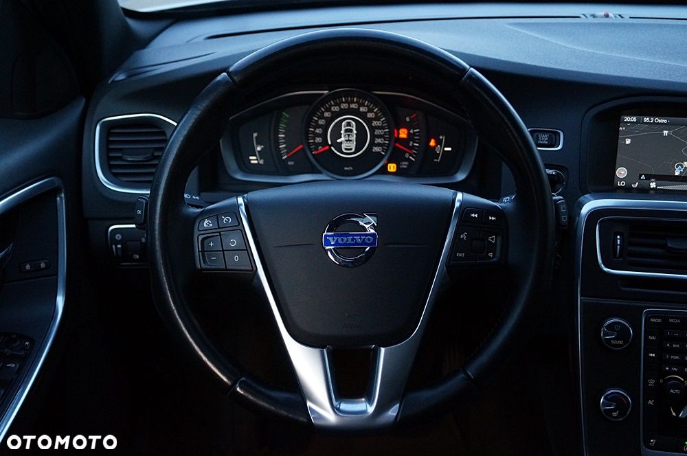 Volvo V60 D4 Edition Pro - 22
