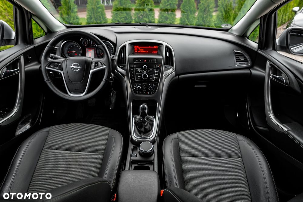 Opel Astra 1.4 Turbo - 27