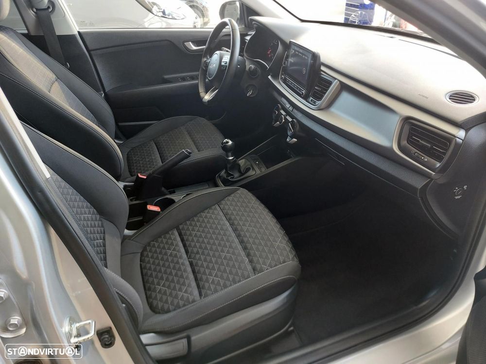 Kia Rio 1.2 CVVT Dynamic - 38