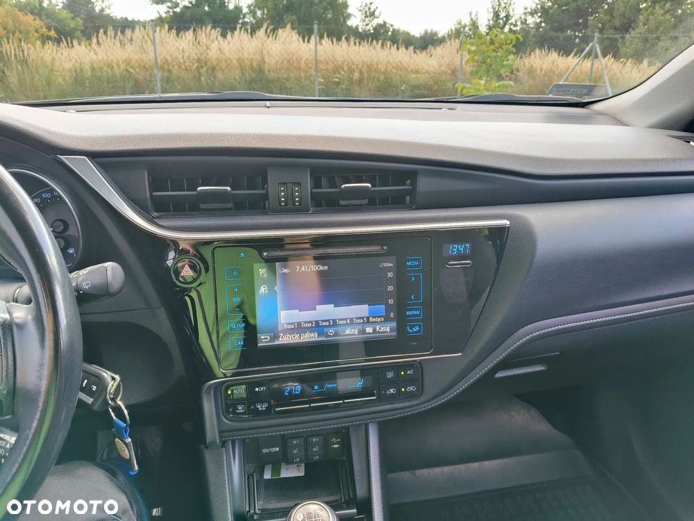 Toyota Auris 1.6 Comfort - 14