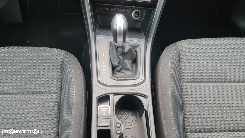 VW Touran 1.6 TDI Confortline DSG - 31