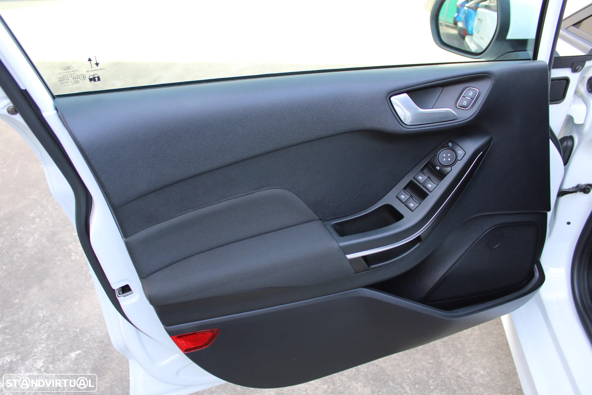 Ford Fiesta 1.0 EcoBoost ST-Line - 41