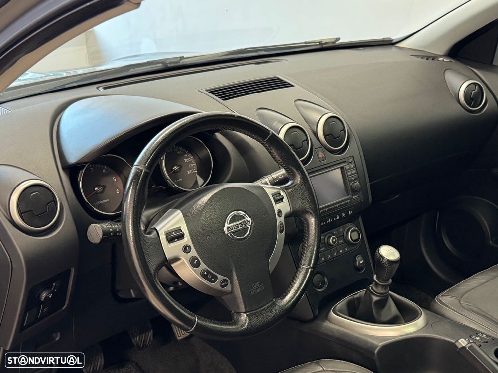 Nissan Qashqai 1.5 dCi Tekna Premium Pele Preta 18 - 7