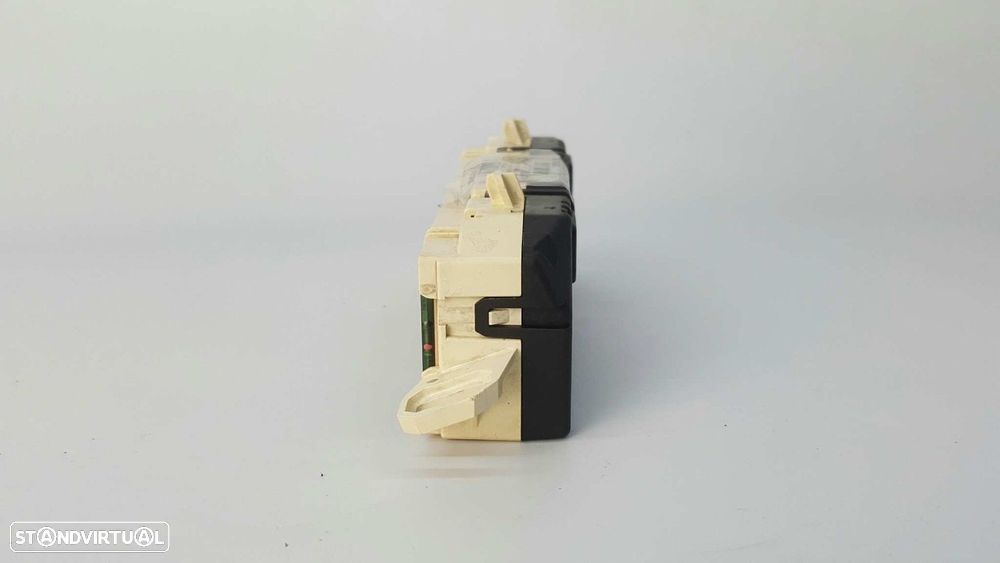 TELA/ECRÃ MULTIFUNÇÕES CITROEN C4 COUPÉ VTR - 4