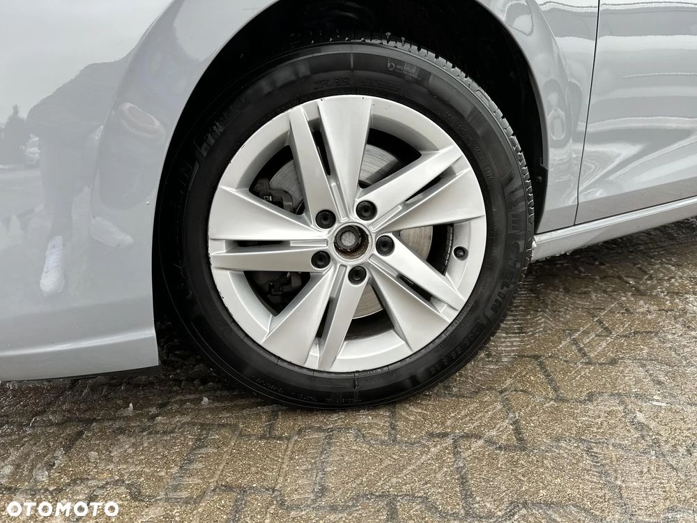 Volkswagen Golf 2.0 TDI Life - 18