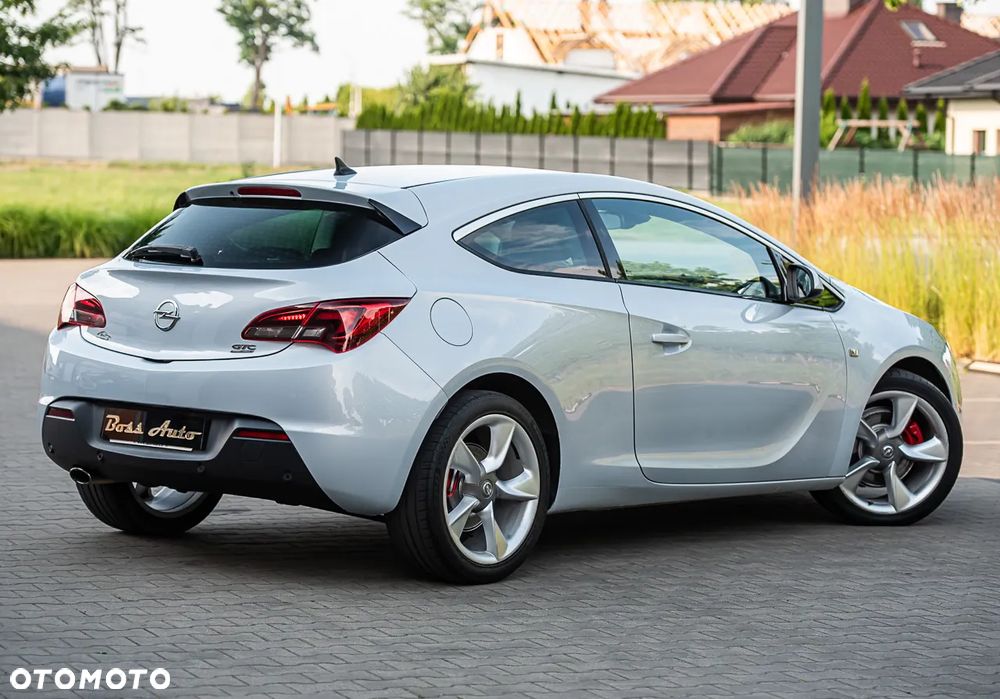 Opel Astra IV GTC 2.0 CDTI Sport S&S - 13