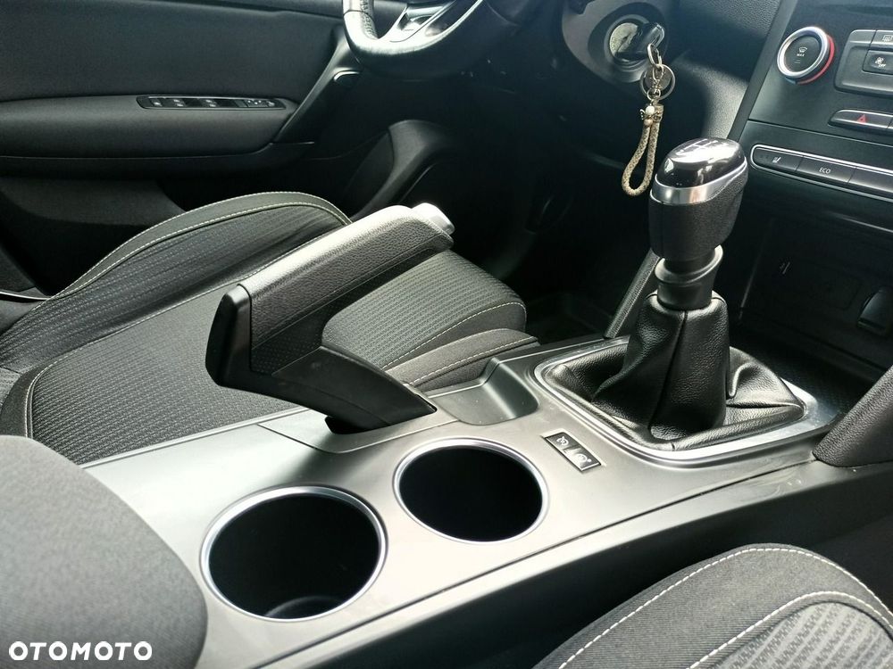 Renault Megane 1.6 SCe Life - 36