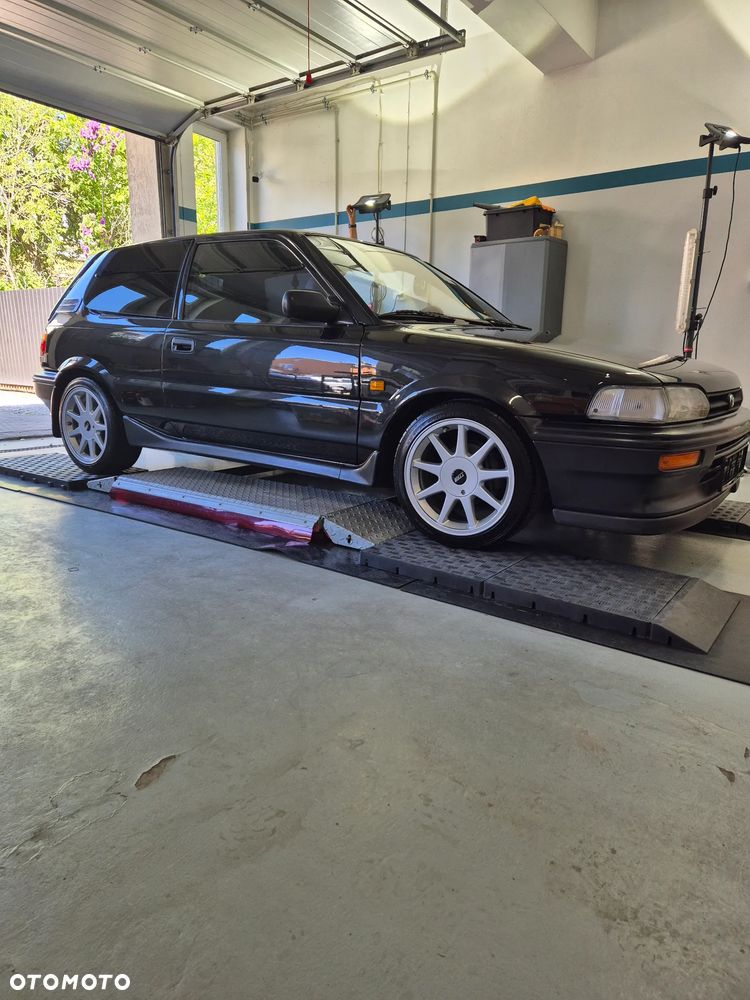 Toyota Corolla - 14