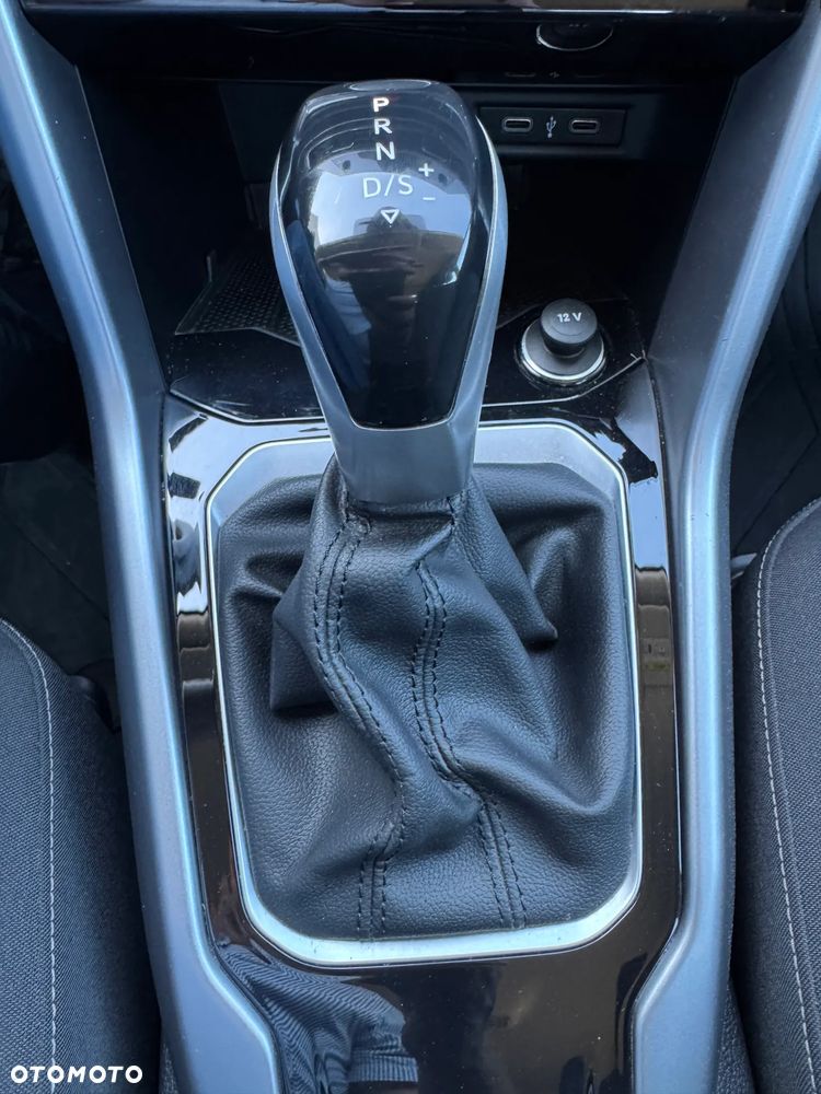 Volkswagen T-Roc 1.5 TSI Life DSG - 25