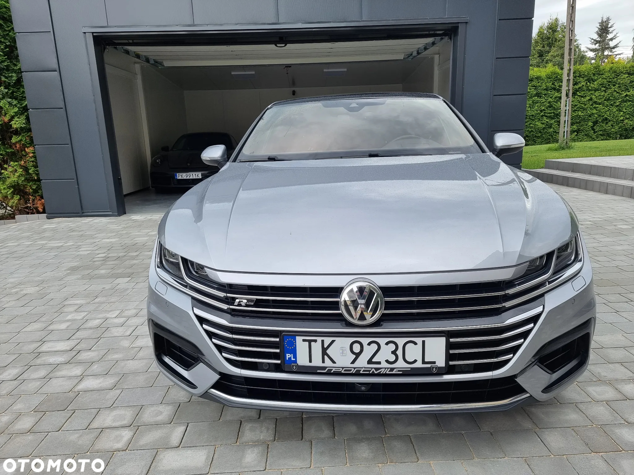 Volkswagen Arteon 2.0 TSI 4Motion R-Line DSG - 2