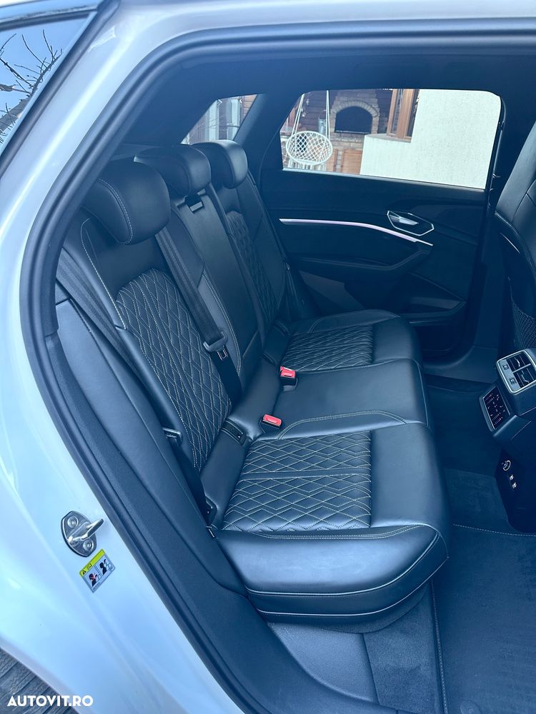 Audi e-tron 55 quattro advanced - 19