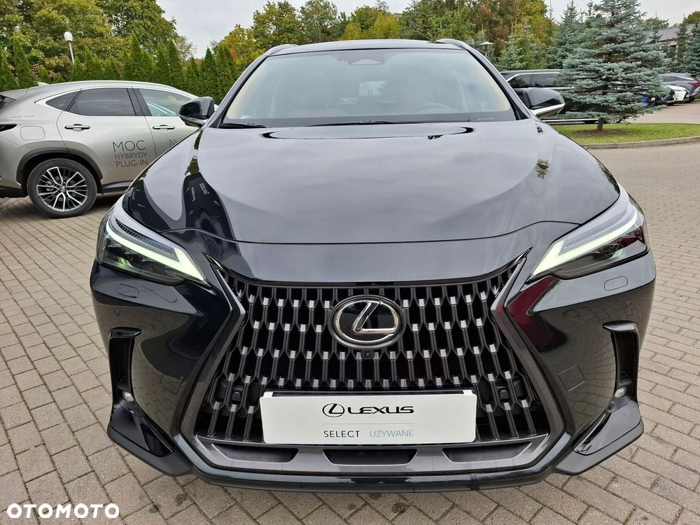 Lexus NX 350h Omotenashi AWD - 8