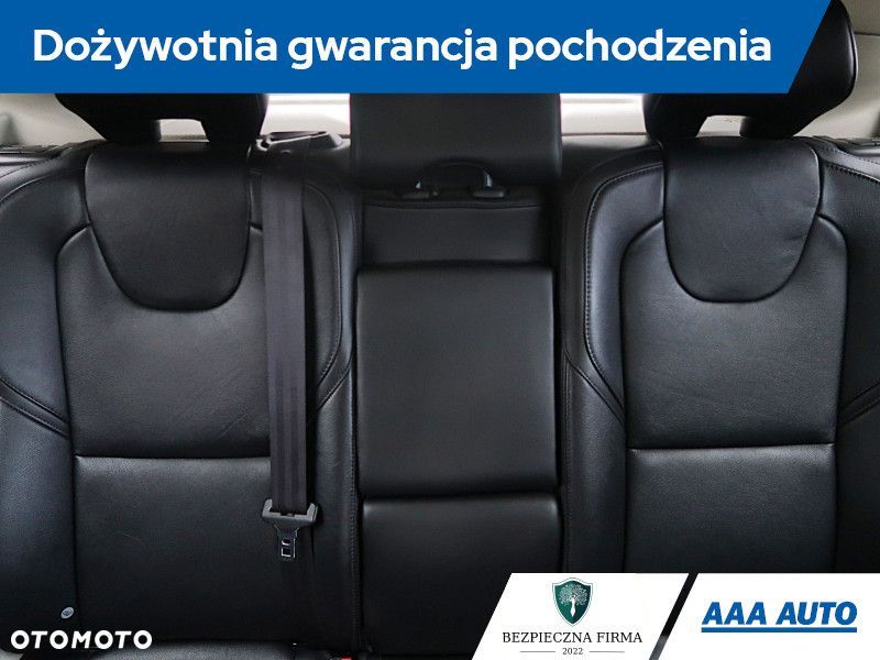 Volvo V40 - 11