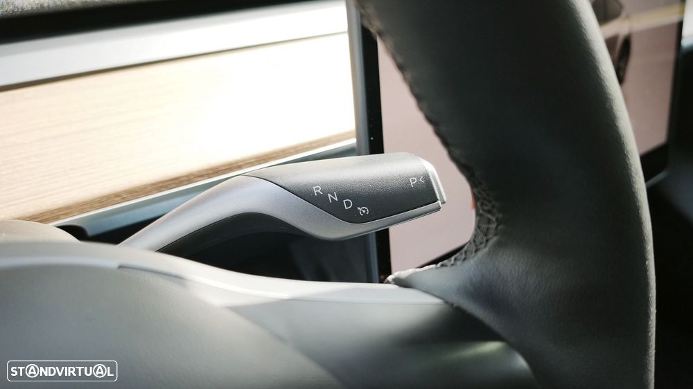 Tesla Model Y Tração Traseira - 20