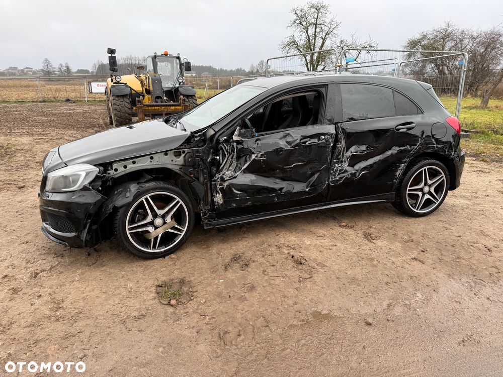 Mercedes-Benz Klasa A 180 (BlueEFFICIENCY) AMG Sport - 4