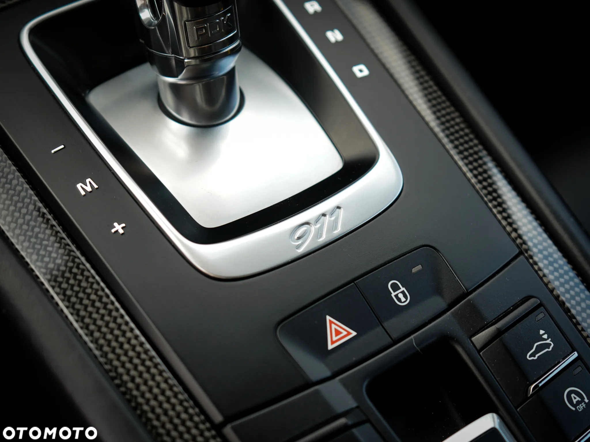 Porsche 911 Carrera 4S PDK - 21