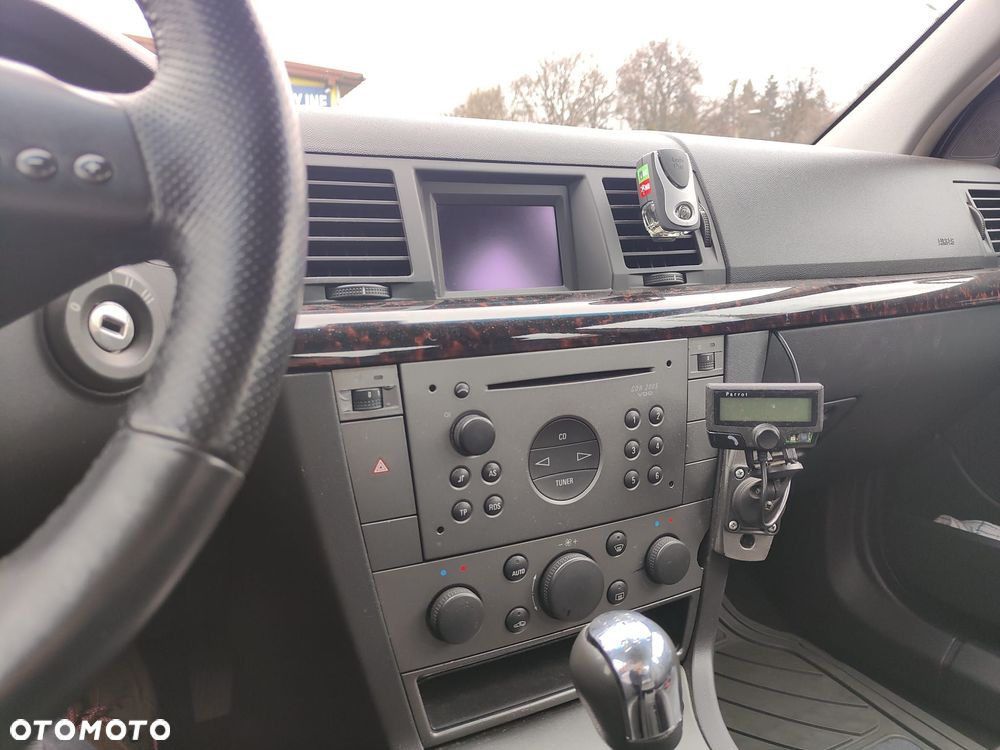 Opel Vectra 2.2 DTI - 10