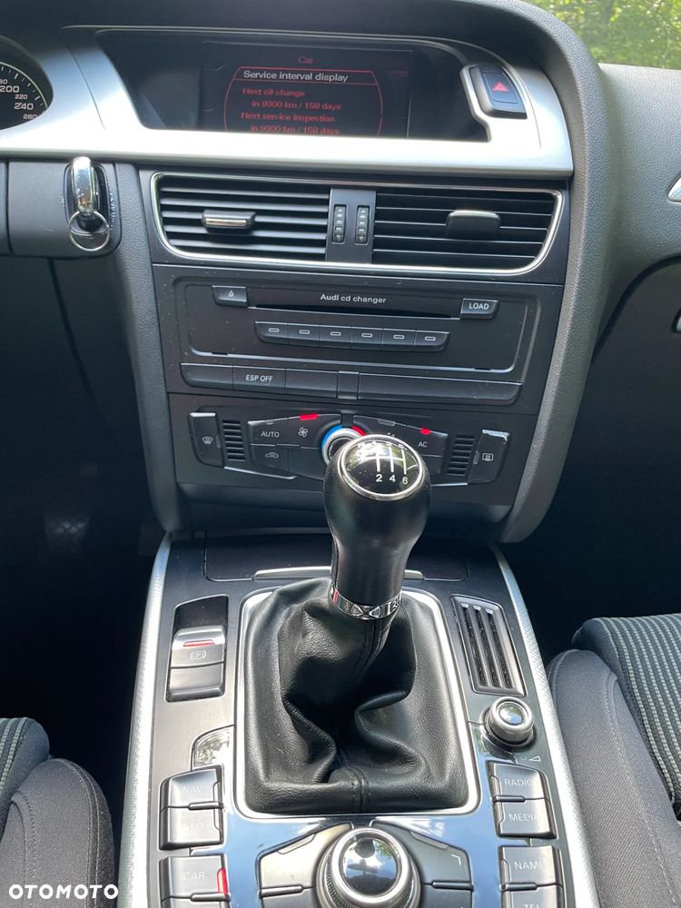 Audi A4 Avant 2.0 TDI - 18