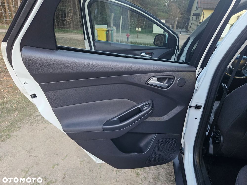 Ford Focus 1.6 Titanium - 39