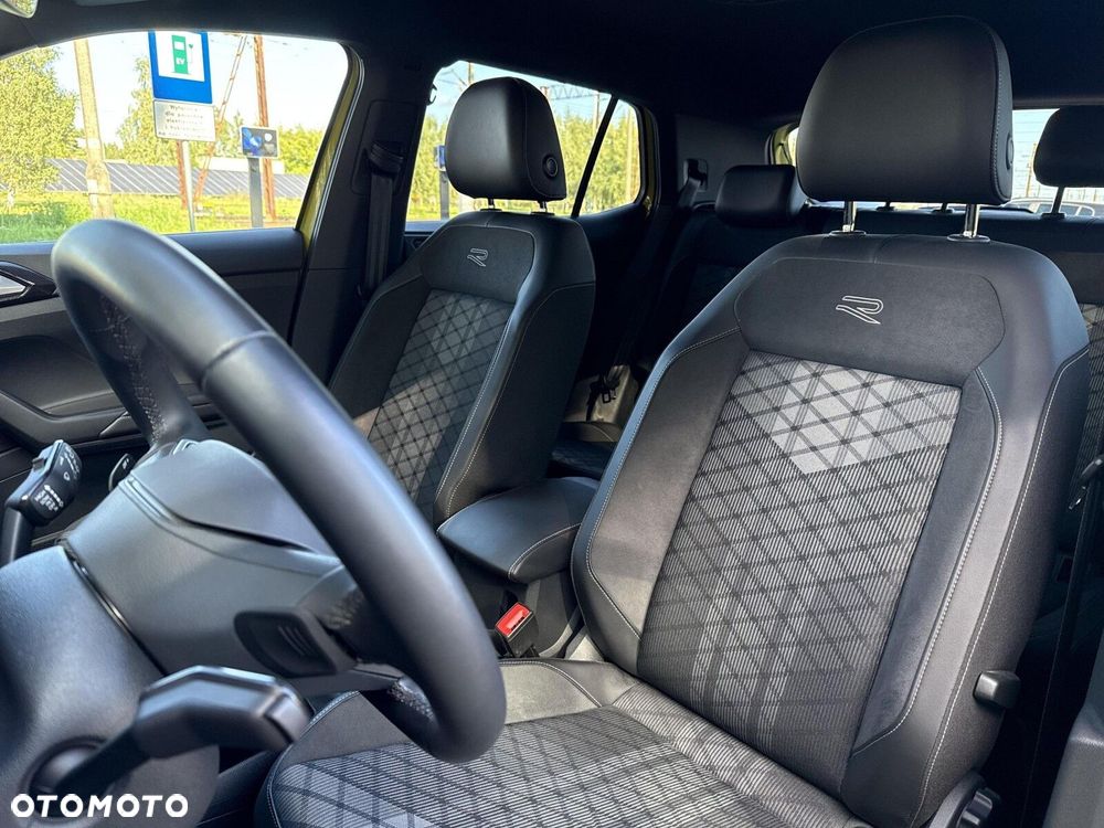 Volkswagen T-Cross - 15