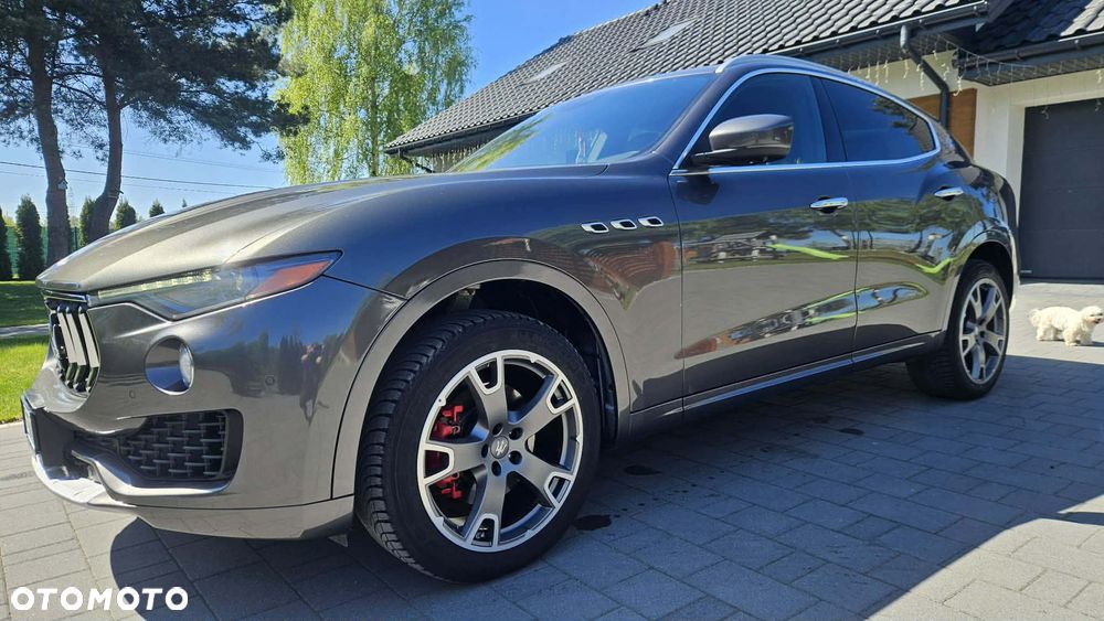 Maserati Levante Q4 Executive - 9