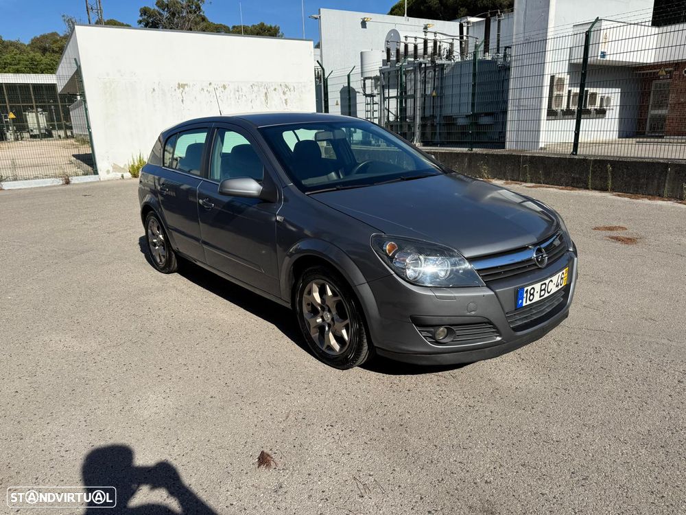 Opel Astra 2006 photo 2