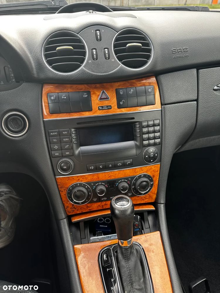 Mercedes-Benz CLK - 8