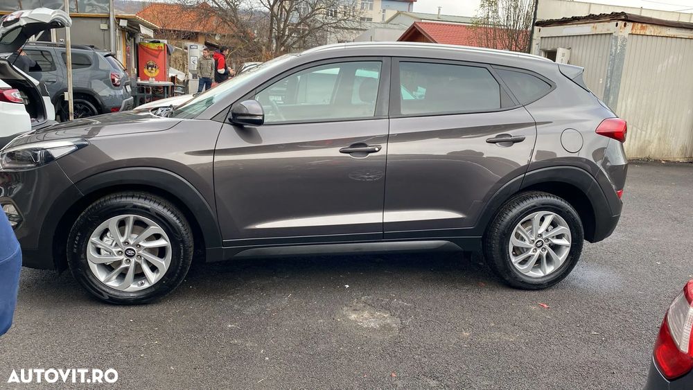 Hyundai Tucson blue 1.7 CRDi 2WD DCT Passion Plus - 36