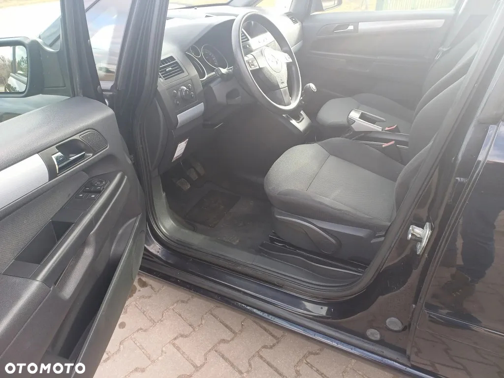 Opel Zafira 1.8 Active - 12