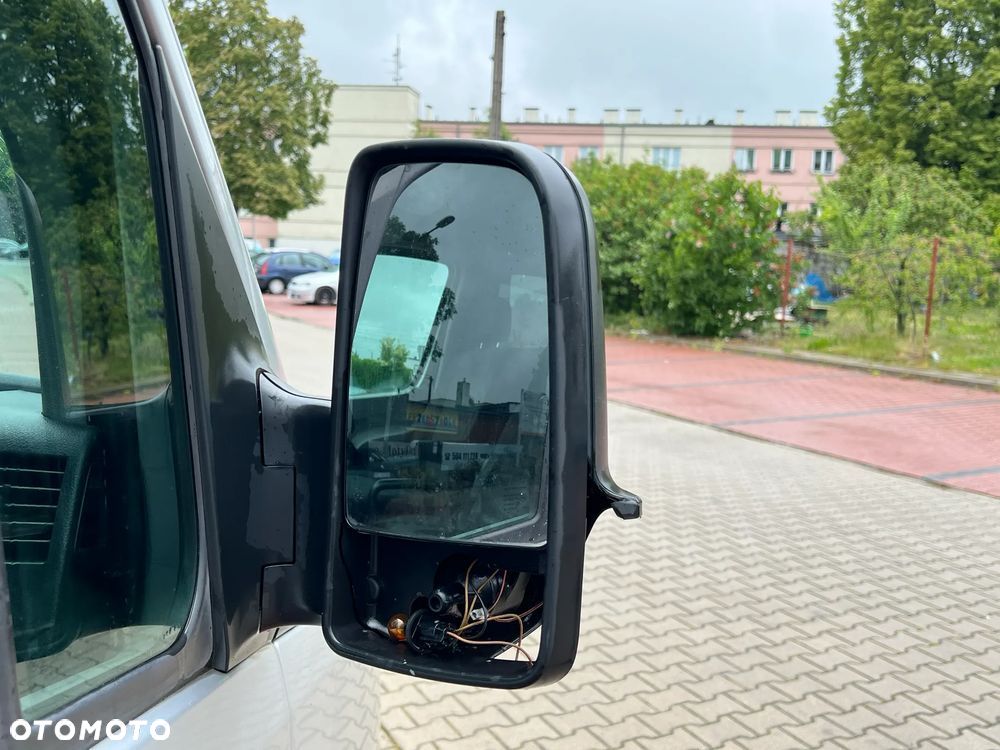 Mercedes-Benz Sprinter - 17