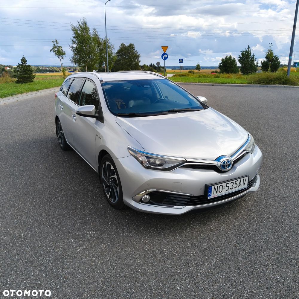 Toyota Auris Hybrid 135 Prestige - 15