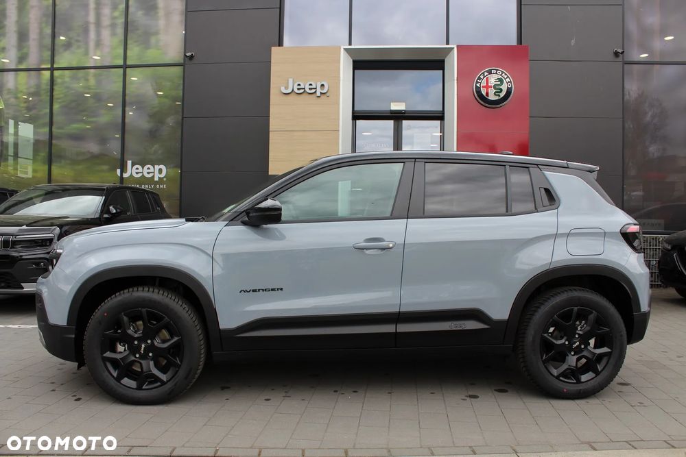Jeep Avenger 1.2 T3 mHEV Black Edition FWD eDCT6 - 9