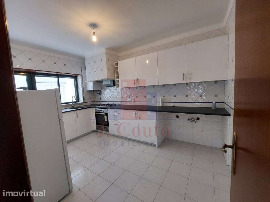 Apartamento T4 para arrendamento - Grande imagem: 2/18