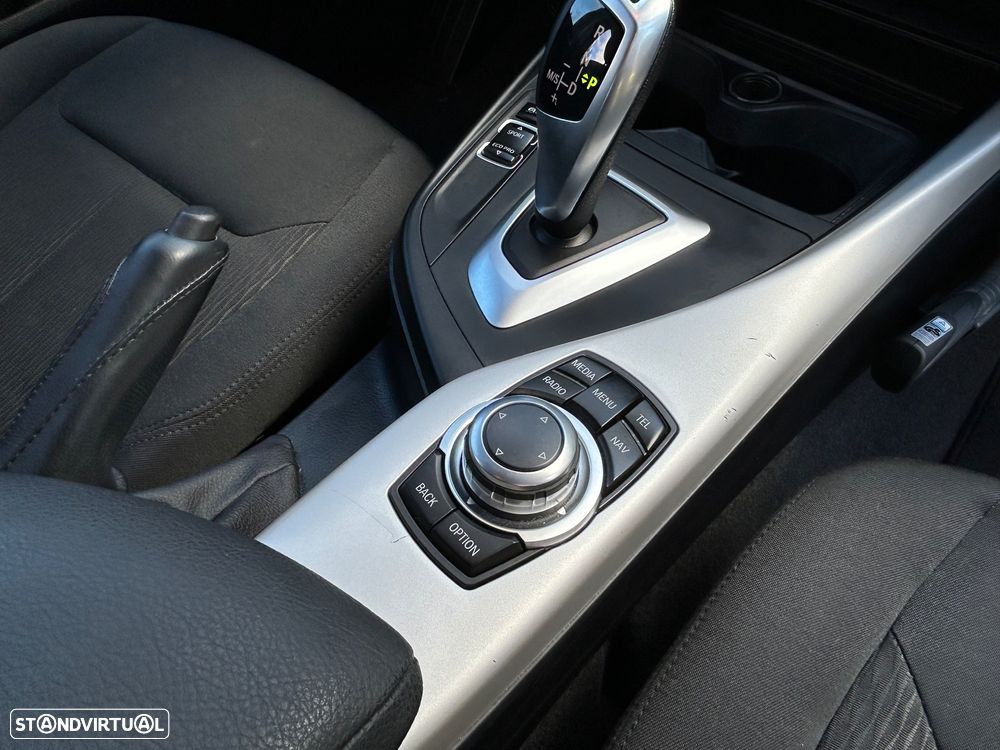 BMW 116 d Advantage Auto - 18