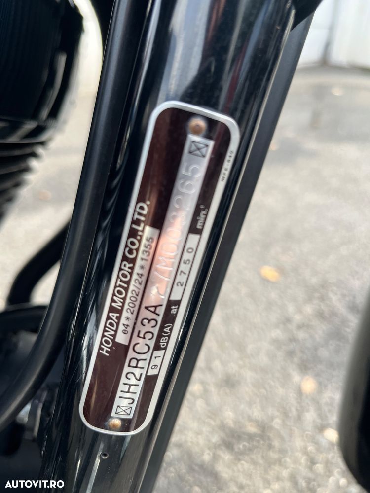 Honda VT 750C2 Shadow Spirit - 4