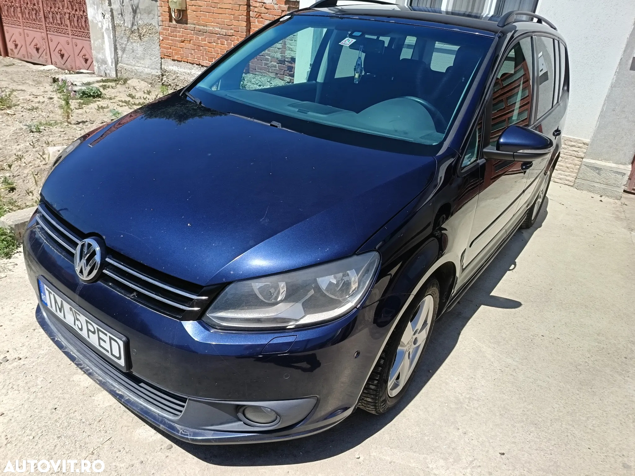 Volkswagen Touran 2.0 TDI BlueMotion Technology Comfortline - 2