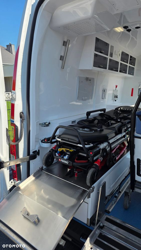 Renault Master Ambulans karetka gwarancja - 13