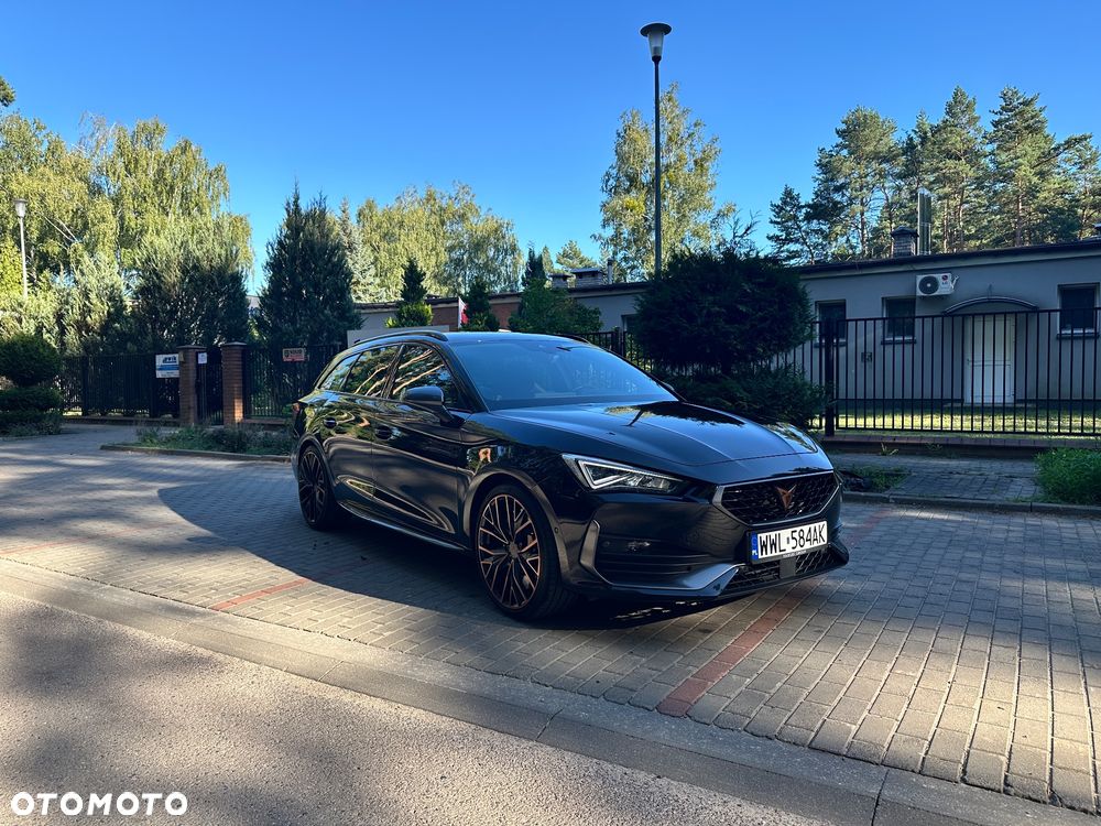 Cupra Leon Sportstourer 2.0 TSI 4Drive VZ Cup DSG - 1