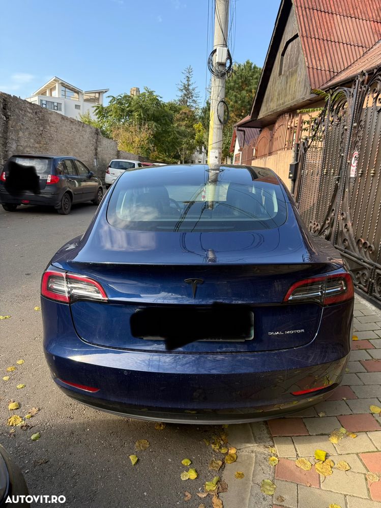 Tesla Model 3 Langstreckenbatterie Allradantrieb Dual Motor - 12