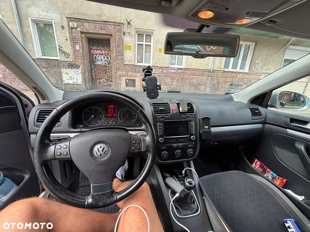 Volkswagen Golf V 1.9 TDI Comfortline - 18
