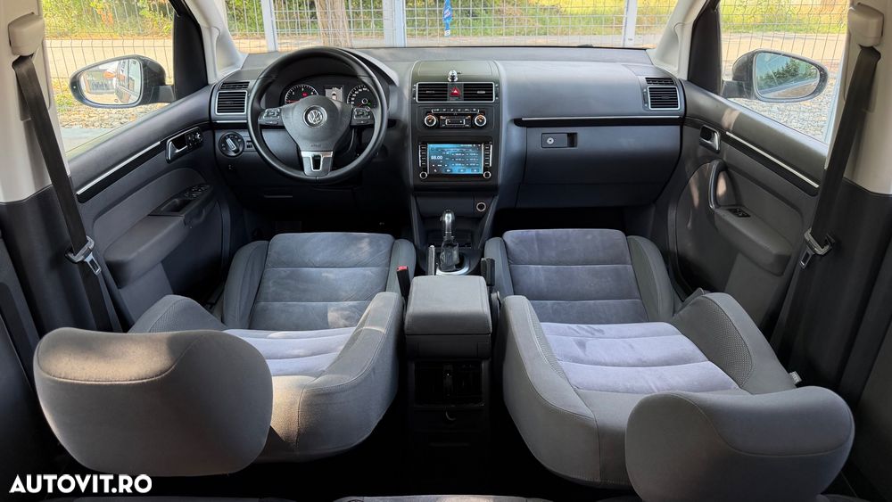 Volkswagen Touran 2.0 TDI DPF DSG Highline - 5
