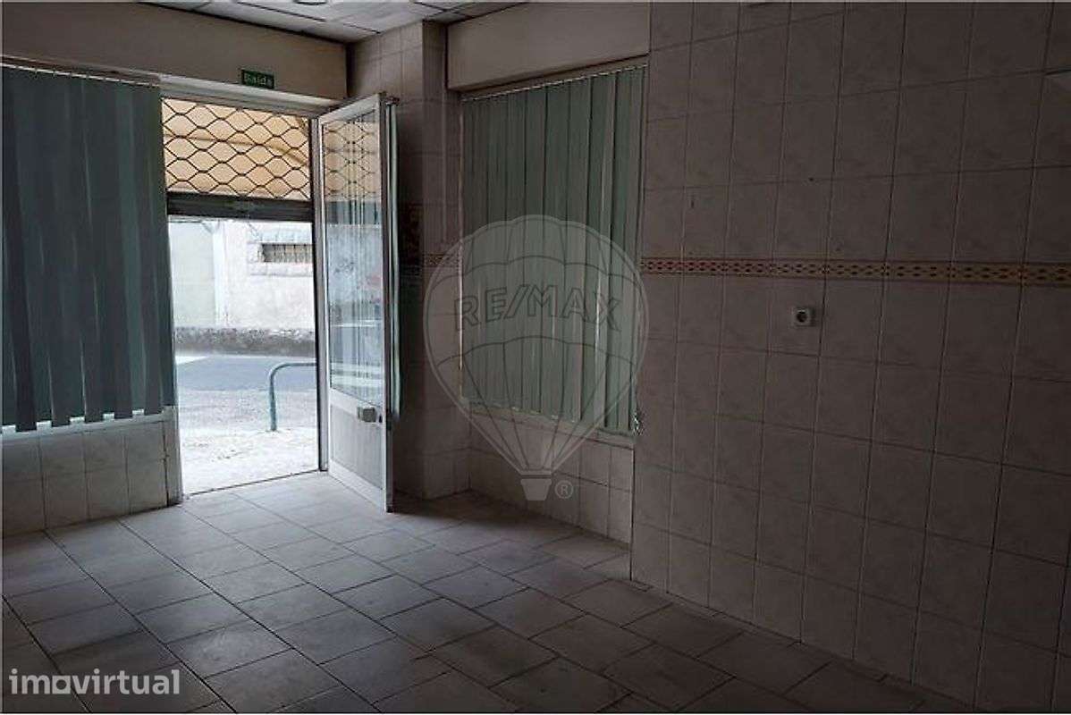 Loja  para arrendamento - Grande imagem: 2/9