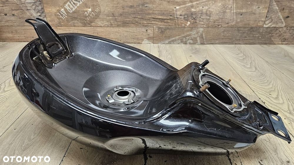 Zbiornik paliwa bak Honda Rebel CMX 1100 - 12