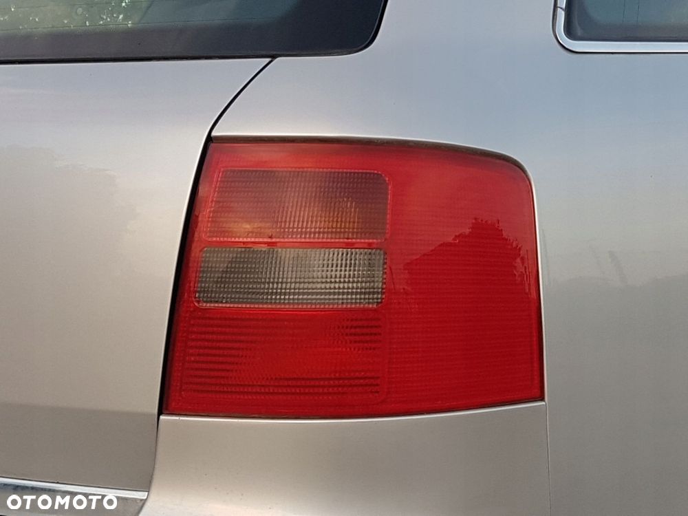 AUDI A6 C5 97-01 KOMBI LAMPA PRAWA TYŁ TYLNA - 12
