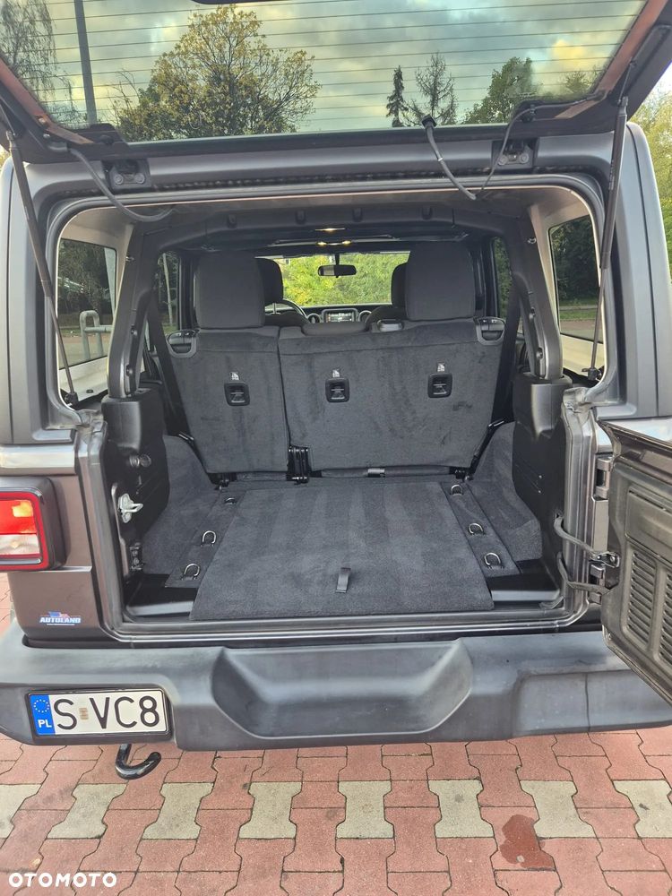 Jeep Wrangler Unlimited 3.6 Automatik X - 11