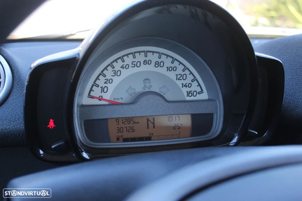 Smart ForTwo Coupé 1.0 mhd Pure 61 Softouch - 5