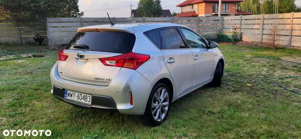 Toyota Auris 1.8 HSD Luna - 4