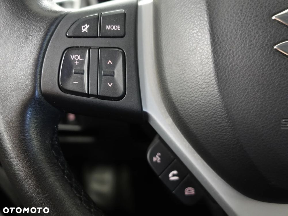 Suzuki SX4 S-Cross 1.6 VVT 4x2 Comfort - 35